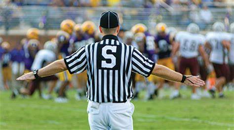Northern Football refree directing rules